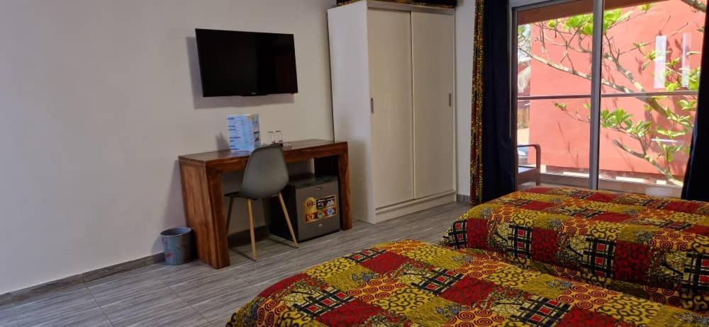 Hotel Robinson Plage Ломе Экстерьер фото