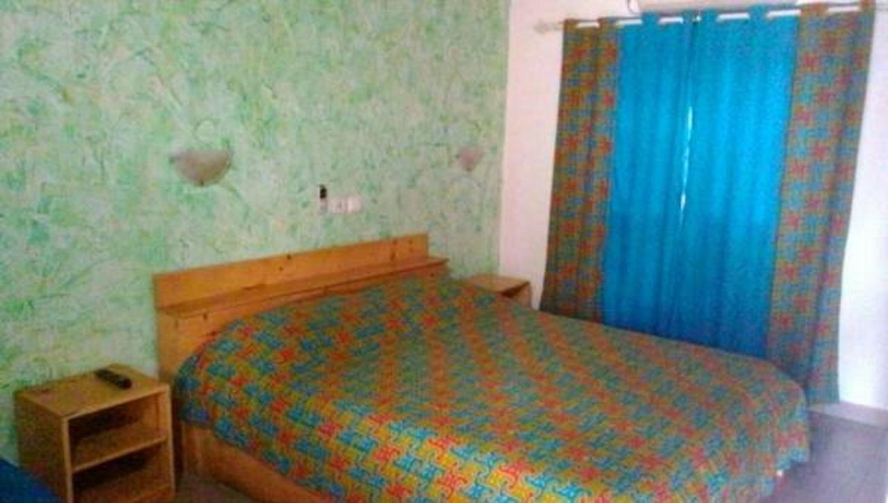 Hotel Robinson Plage Ломе Экстерьер фото